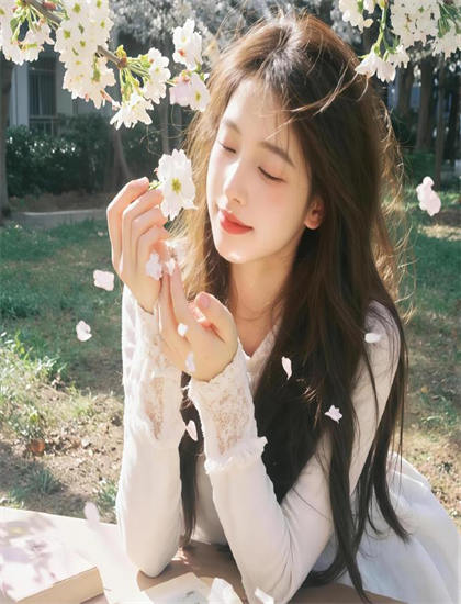 深度影评 剪辑师节奏控制解析德扑风云之人生筹码场景的环境描写与情绪烘托